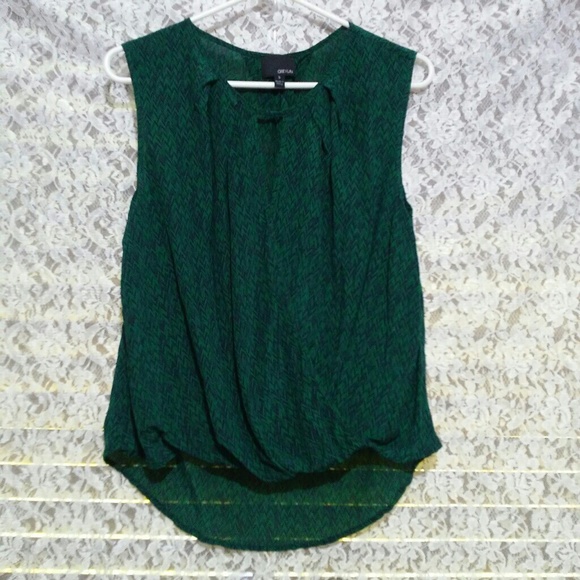 Anthropologie Tops - Anthropologie Greylin silk print surplice top